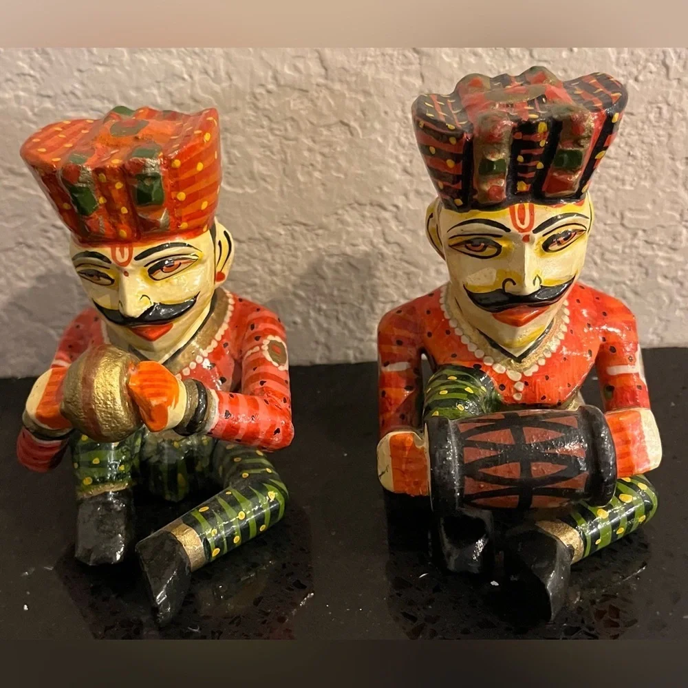 Vintage Set of 2 Indian Handcrafted Rajasthan Musician Folk Art Figurines Statue